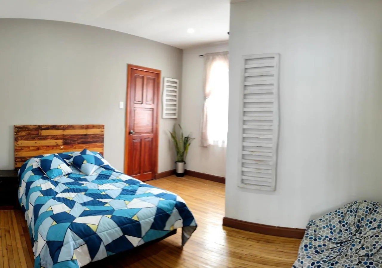 Minka Hostel