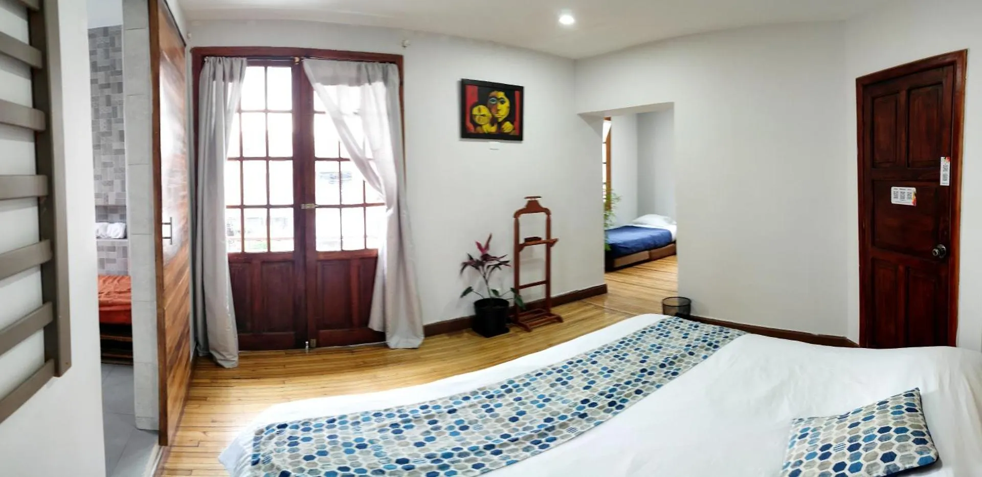 Minka Hostel